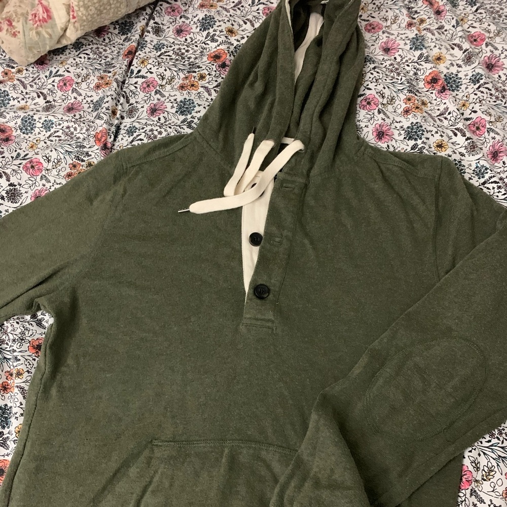 Light weight hoodie